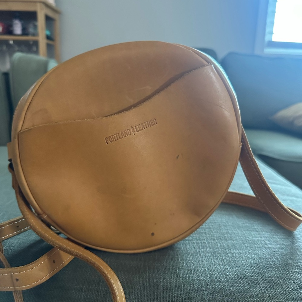 Portland Leather Round Tan Crossbody Bag
